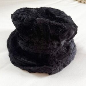 black faux fur bucket hat vintage no tags